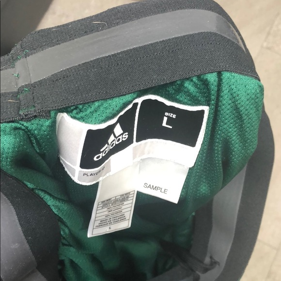 Adidas SAMPLE⭕️TEAM ISSUE Miami THE U GAME SHORTS - Picture 3 of 3